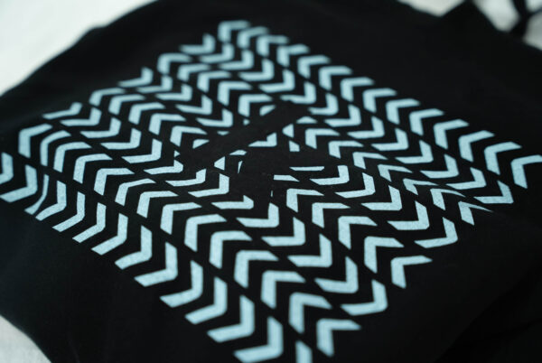 black sweatshirt - Image 4